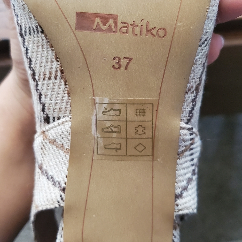 Matiko Shoes - Picture 4 of 5